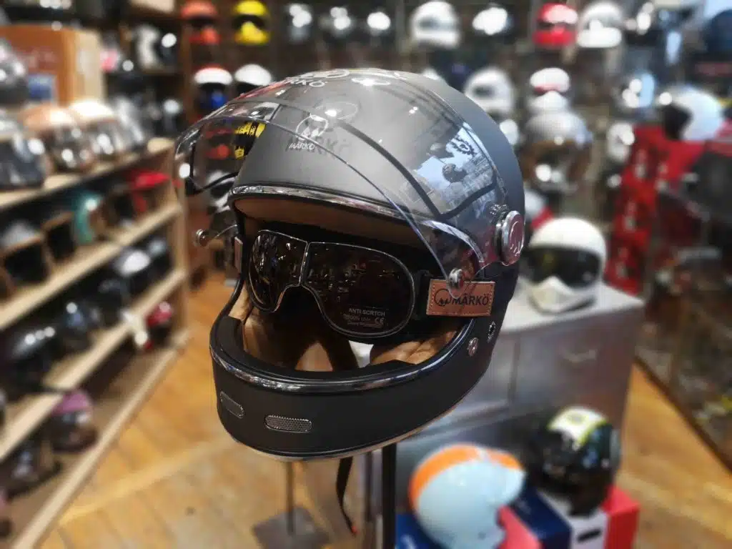 casque de moto et scooter